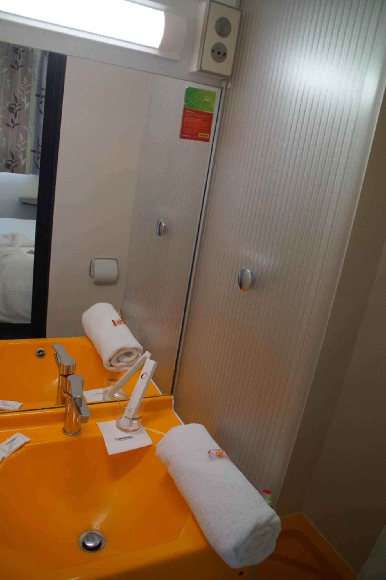 Hotel The Originals Access Bourges Nord Saint-Doulchard Zewnętrze zdjęcie